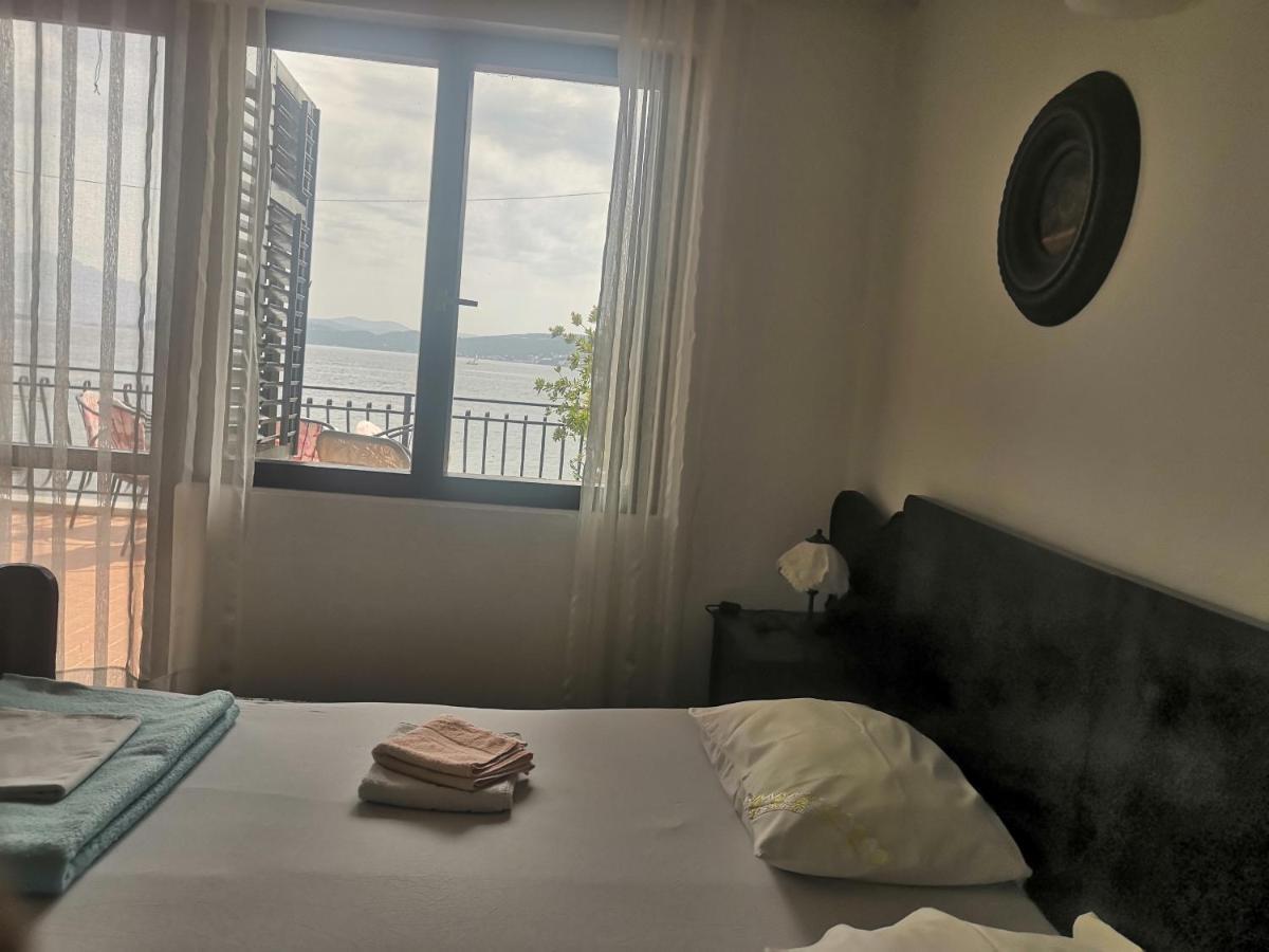 Apartments Colic Херцег Нови Екстериор снимка